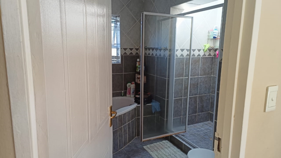To Let 3 Bedroom Property for Rent in Parklands Western Cape